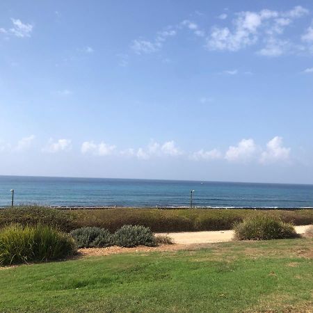 Carmel Beach Luxury Apartment Хайфа Екстер'єр фото